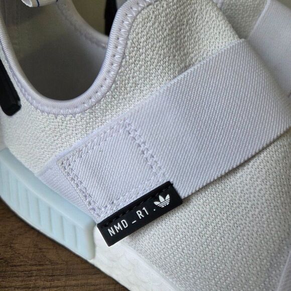 NWOB ADIDAS WHITE NMD - R1 THE BRAND WITH 3 STRIPES WOMENS SHOES SIZE 10 - Picture 7 of 16